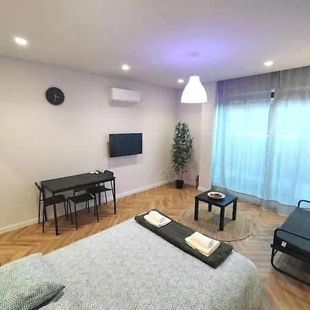 Apartment Heart Of The - C