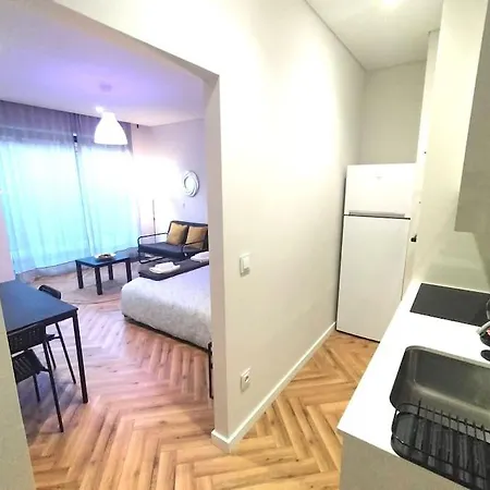 Apartment Heart Of The - C *